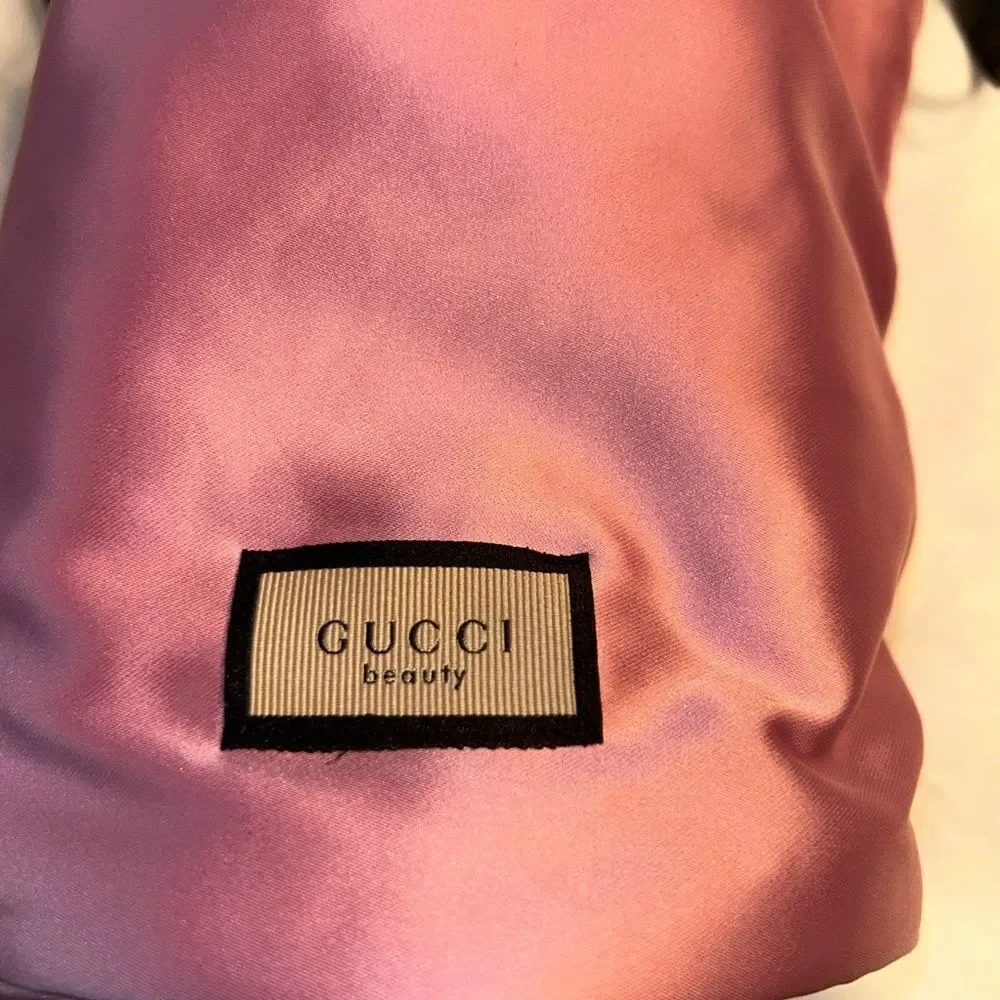 Gucci Beauty Satiny Pink/Floral Print Cosmetic Drawstring Pouch/Bag